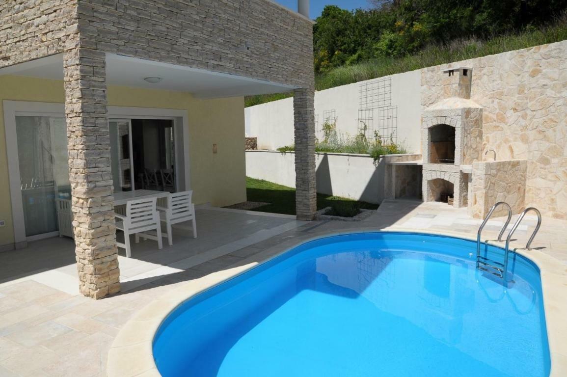 House Sunny Rock Baska Villa Kültér fotó